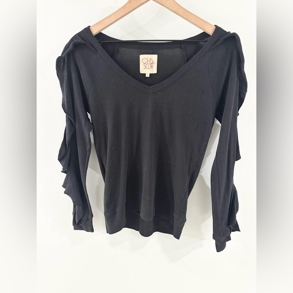 Chaser Long Ruffle Sleeve Tee Black Size XS - Picture 3 of 5